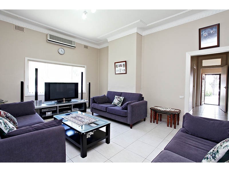 75 Burwood Rd, Belfield NSW 2191