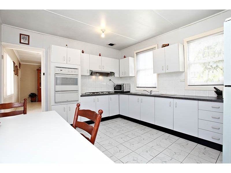 75 Burwood Rd, Belfield NSW 2191