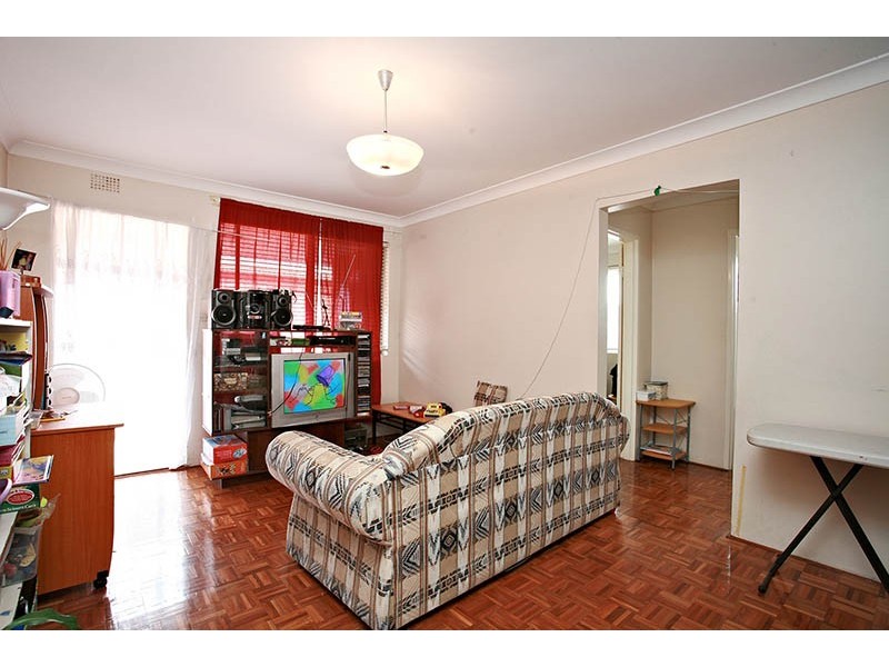 4/7 Allan Avenue, Belmore NSW 2192