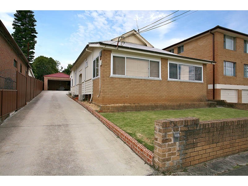 92 Yangoora Road, Lakemba NSW 2195