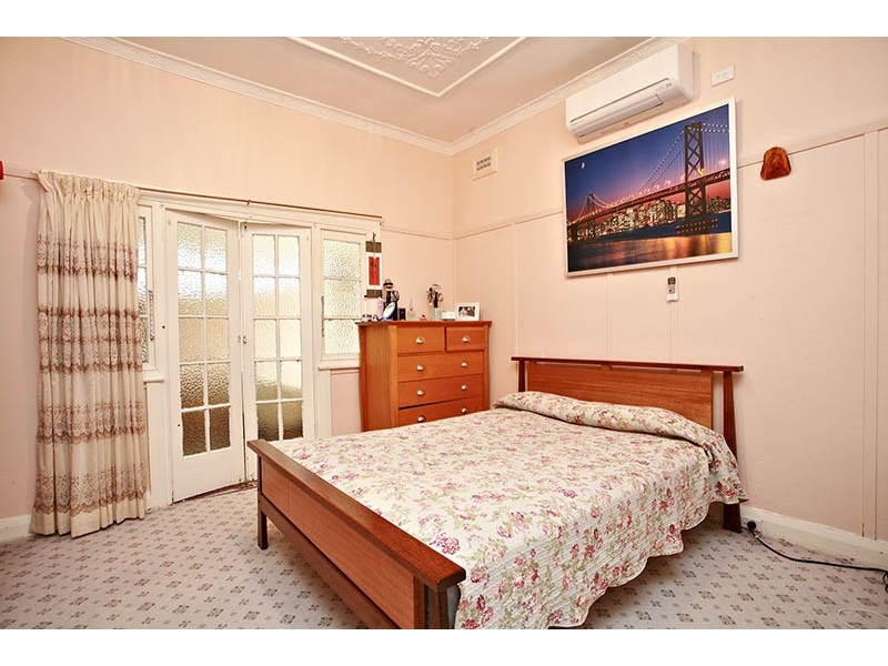 92 Yangoora Road, Lakemba NSW 2195