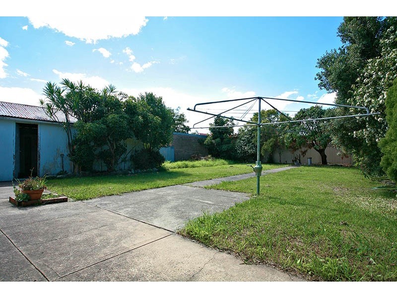 22 Bexley Road, Campsie NSW 2194