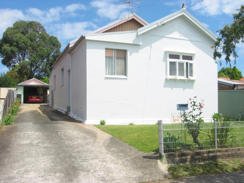 104 Yangoora Rd, Lakemba NSW 2195