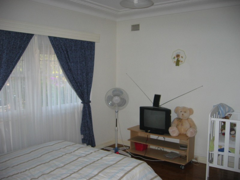 3 Pearl Ave, Belmore NSW 2192