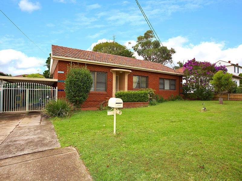 14 Norma Ave, Belmore NSW 2192