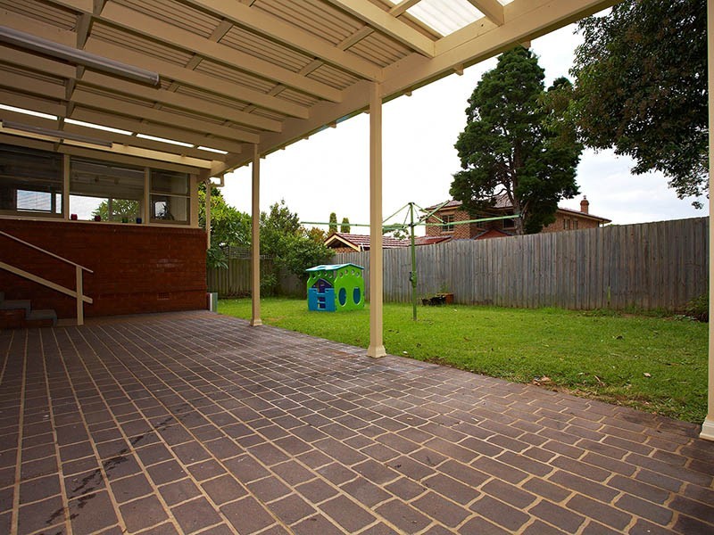 14 Norma Ave, Belmore NSW 2192