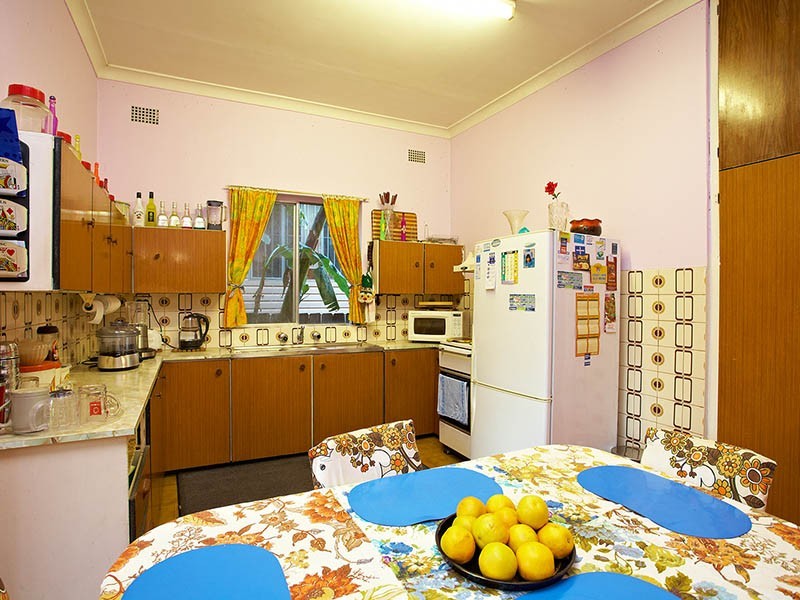 17 Clio St, Wiley Park NSW 2195