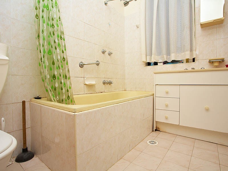 17 Clio St, Wiley Park NSW 2195