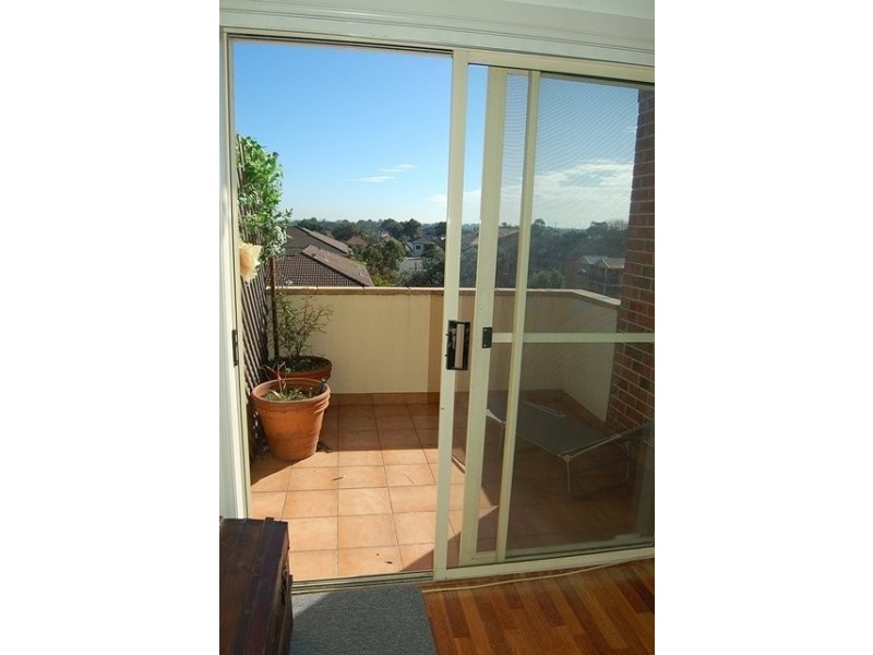 6/437 Forest Rd, Bexley NSW 2207