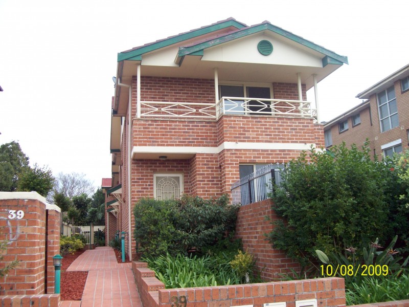 2/39 Rosemont Street, Punchbowl NSW 2196