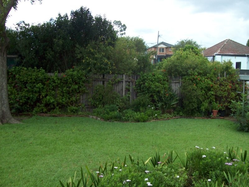 5 Gillian Place, Punchbowl NSW 2196