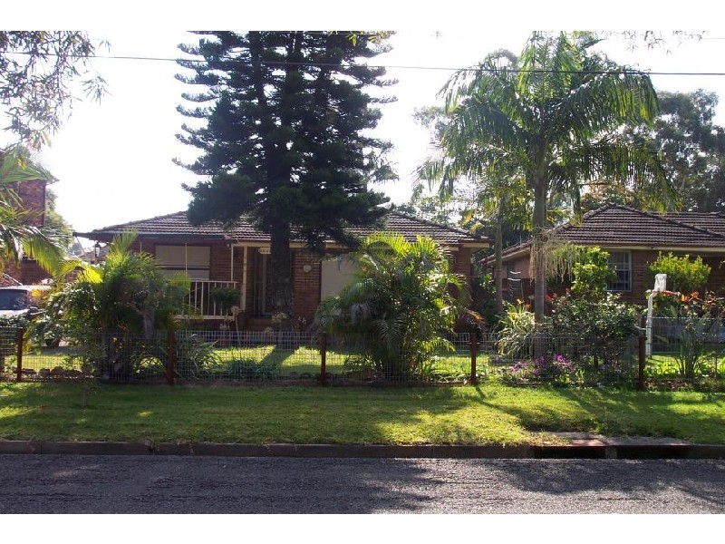 4 Kensingtonq, Punchbowl NSW 2196