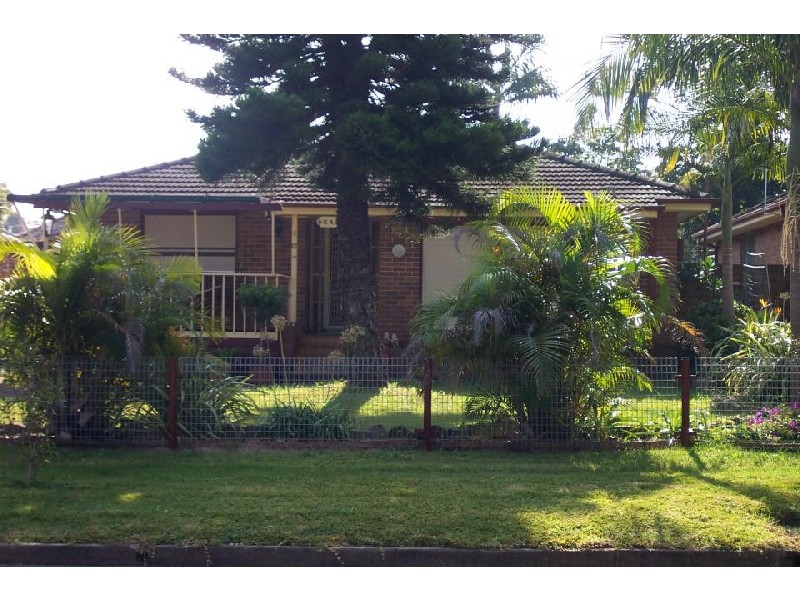 4 Kensingtonq, Punchbowl NSW 2196