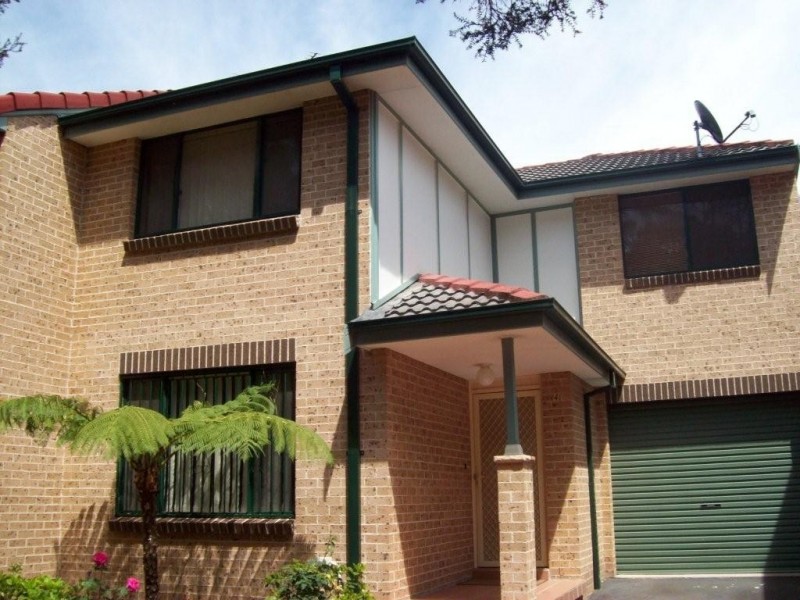 4/28 Lancaster Ave, Punchbowl NSW 2196