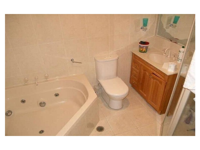 142 Juno Parade, Greenacre NSW 2190