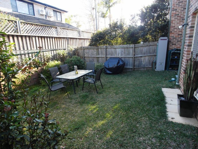 2/32 Edwards St, Baulkham Hills NSW 2153