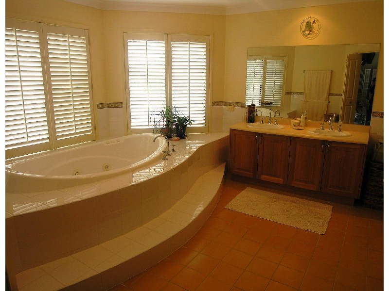 3 Greygum Tce, Northmead NSW 2152