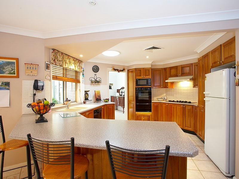 19 Coorumbene Ct, Bella Vista NSW 2153