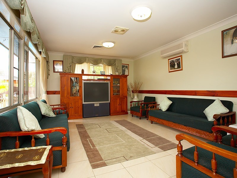 46 Peachtree Ave, Wentworthville NSW 2145