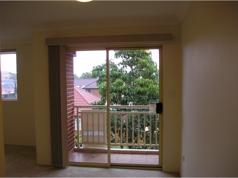 84-86 Todman Avenue, Kensington NSW 2033