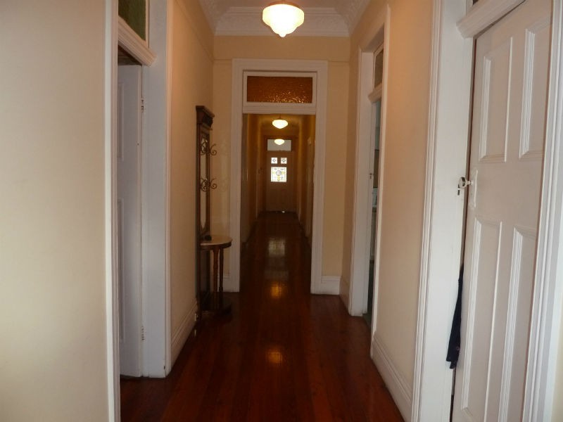 77 Todman Avenue, Kensington NSW 2033