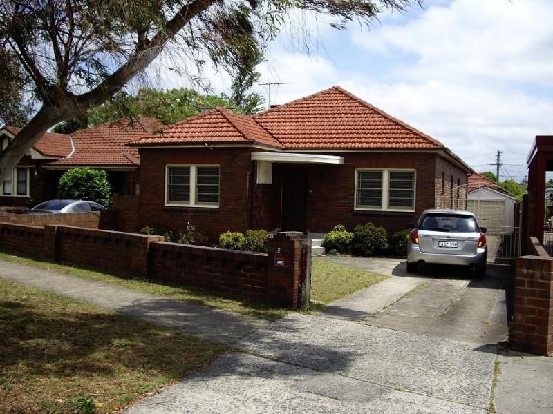 11 Vernon Avenue, Eastlakes NSW 2018