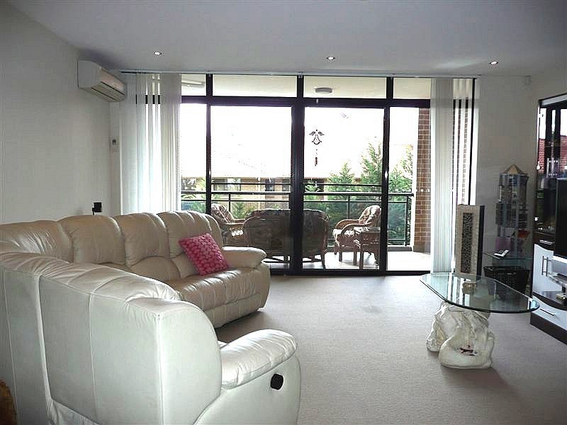 26/2-4 Purser Avenue, Castle Hill NSW 2154