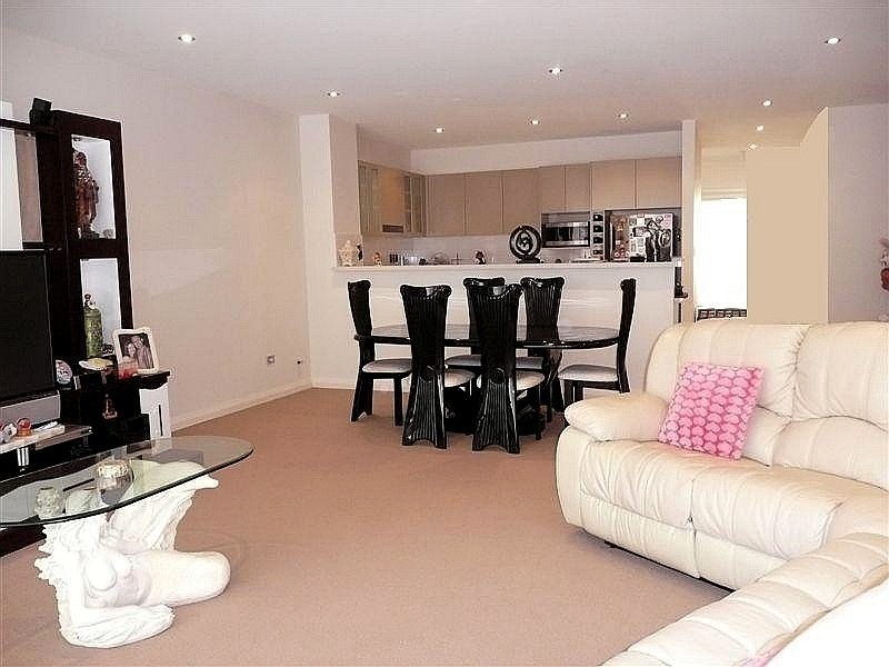 26/2-4 Purser Avenue, Castle Hill NSW 2154