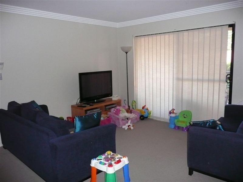 27/49 Dobson Crescent, Baulkham Hills NSW 2153