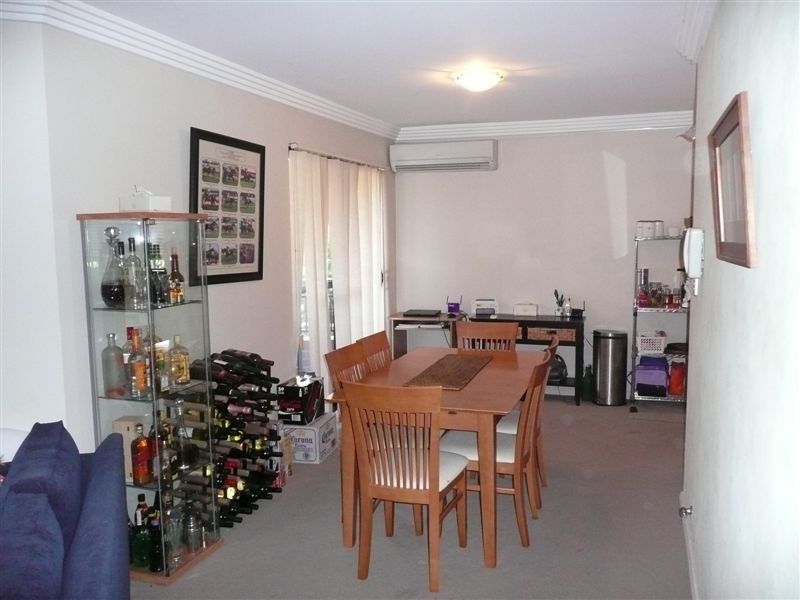 27/49 Dobson Crescent, Baulkham Hills NSW 2153
