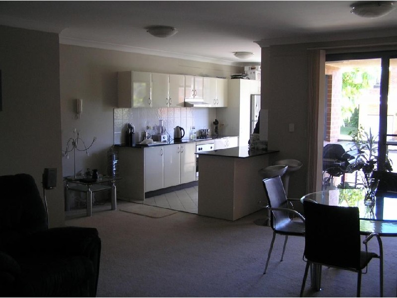 8-18 Shaftesbury St, Carlton NSW 2218