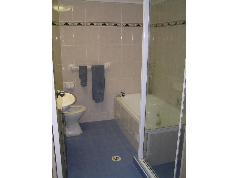 8-18 Shaftesbury St, Carlton NSW 2218