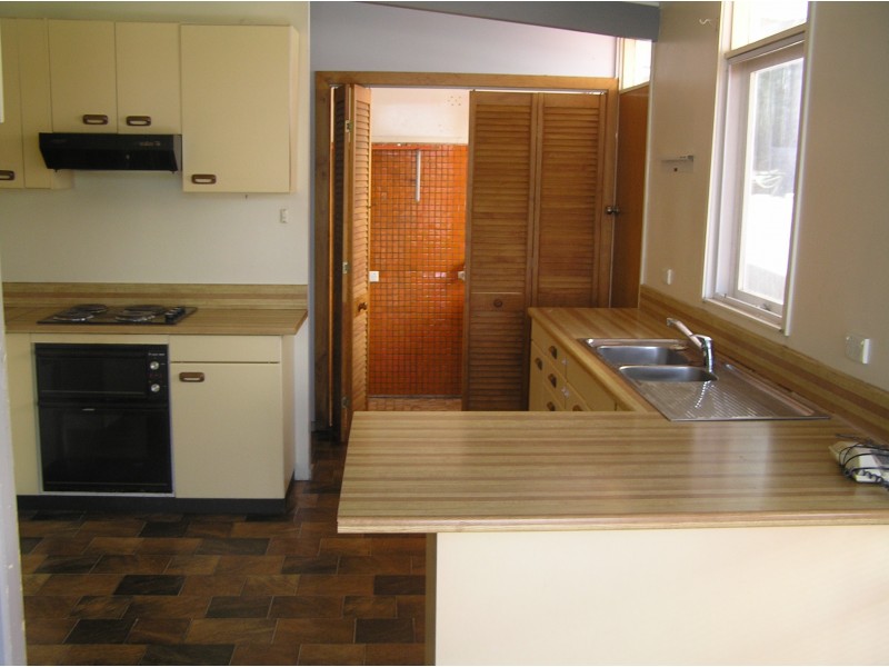 35 Renway Ave, Lugarno NSW 2210