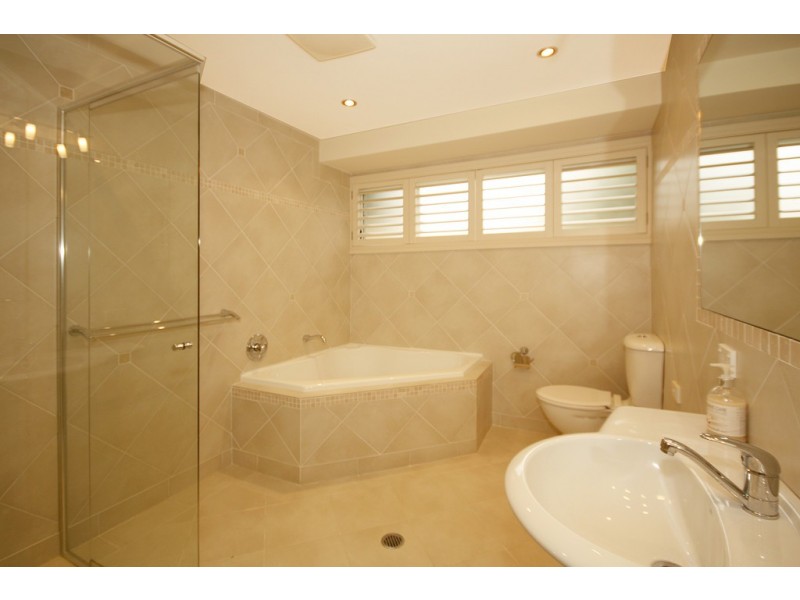 4 Jarrah Close, Alfords Point NSW 2234