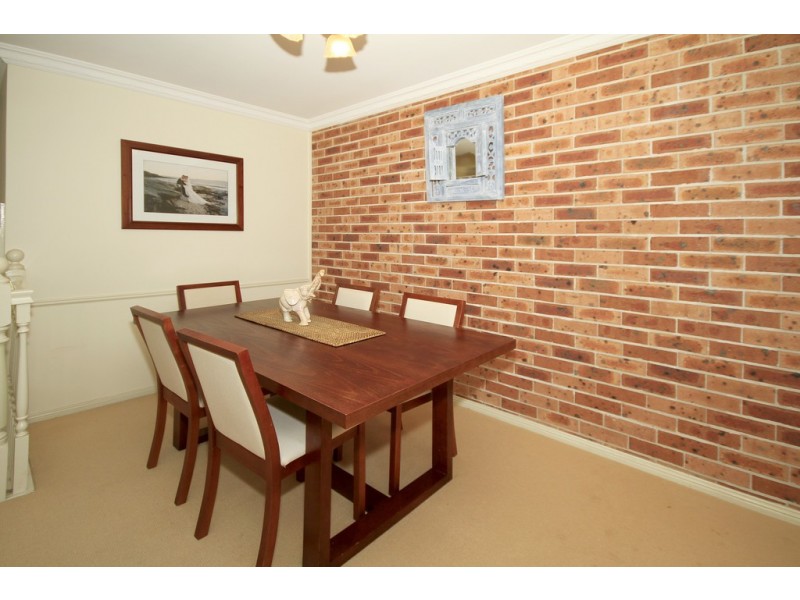 10 Fiddlewood Grove, Menai NSW 2234