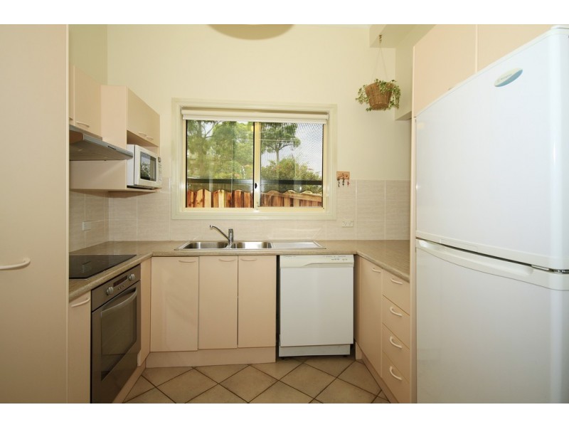 10 Fiddlewood Grove, Menai NSW 2234