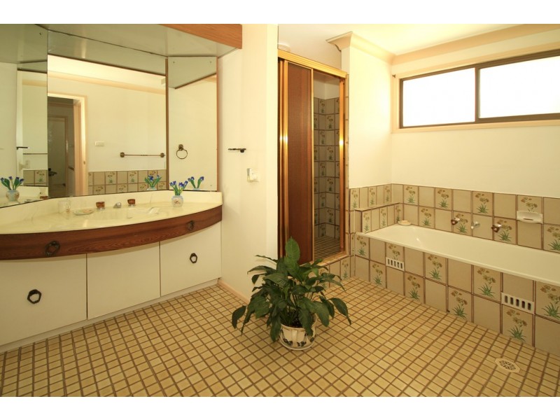 10 Davidson Road, Menai NSW 2234