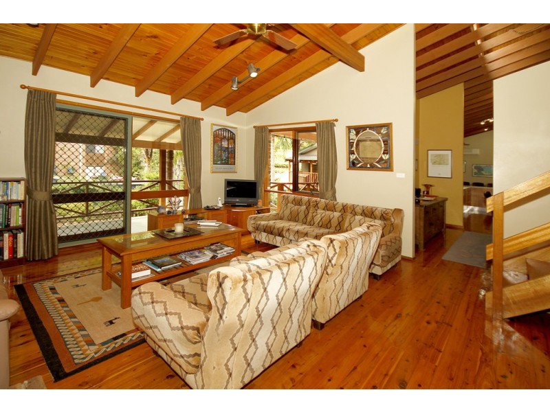 7 Ocean Place, Illawong NSW 2234