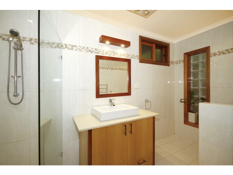 7 Ocean Place, Illawong NSW 2234