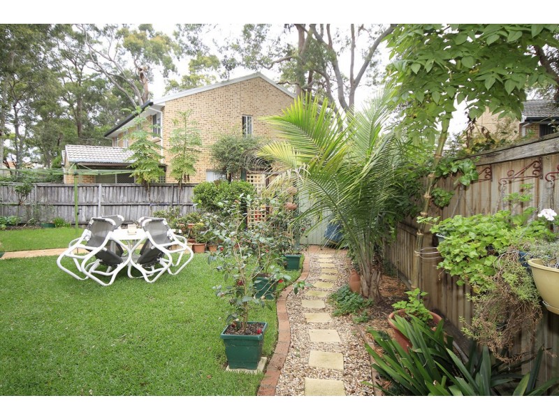 19/11 Owen Jones Row, Menai NSW 2234