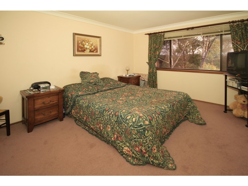 11 Scribbly Gum Place, Alfords Point NSW 2234