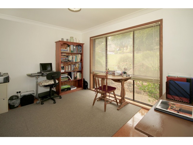 11 Scribbly Gum Place, Alfords Point NSW 2234
