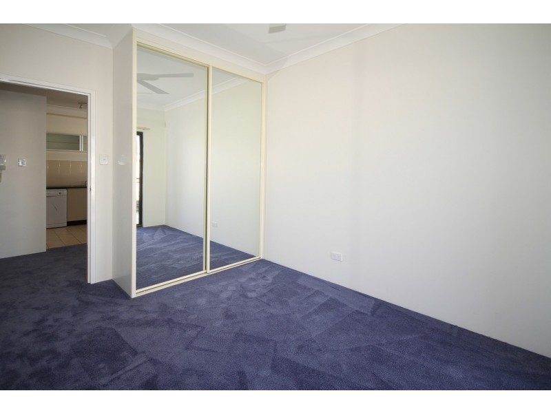 8/82 Allison Crescent, Menai NSW 2234