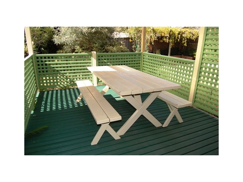 10 Moonpoint Road, Illawong NSW 2234