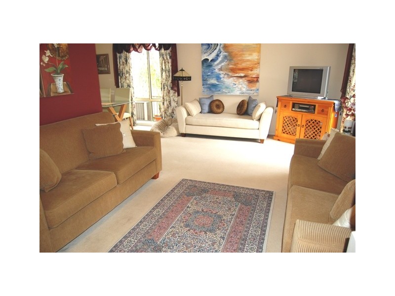 6C Bassett Place, Menai NSW 2234