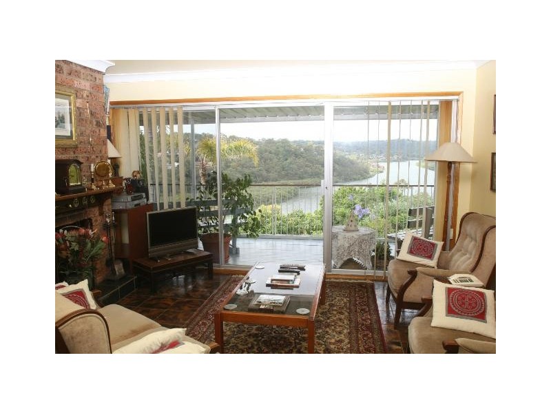 56a Bignell Street, Illawong NSW 2234