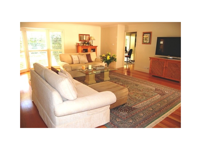 4 Jarrah Close, Alfords Point NSW 2234