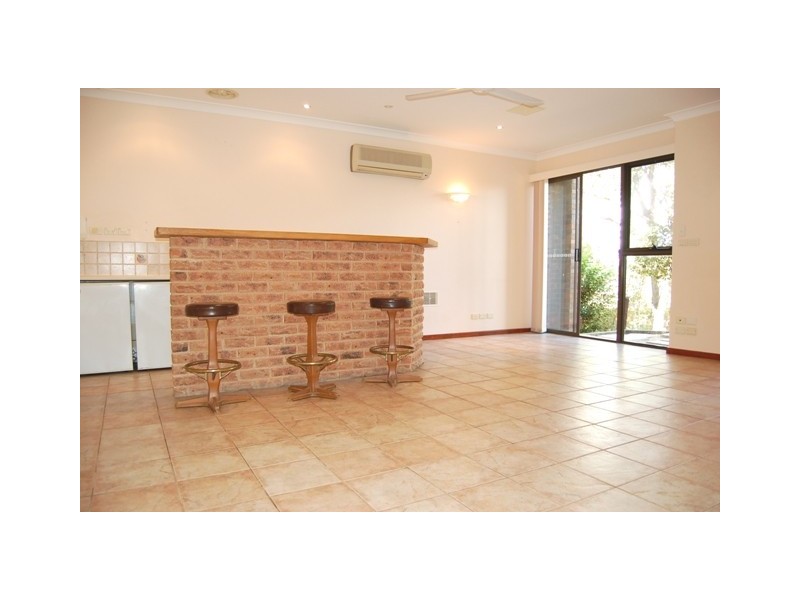 11 Kilby Place, Illawong NSW 2234