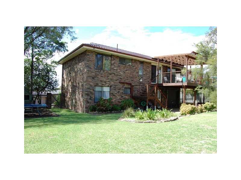 4 Belbowrie Close, Bangor NSW 2234