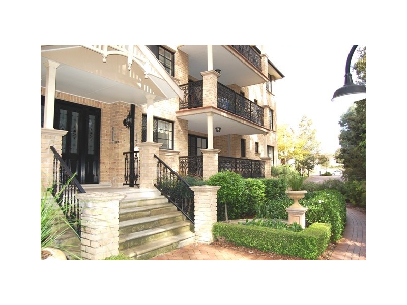 B1/7 MacMahon Place, Menai NSW 2234